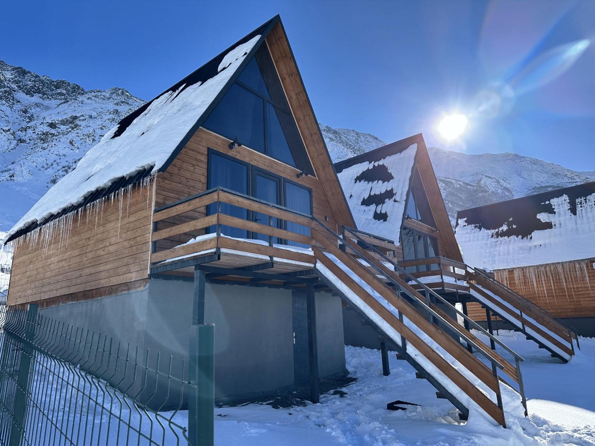 A&B Cottages Stepantsminda Exterior photo